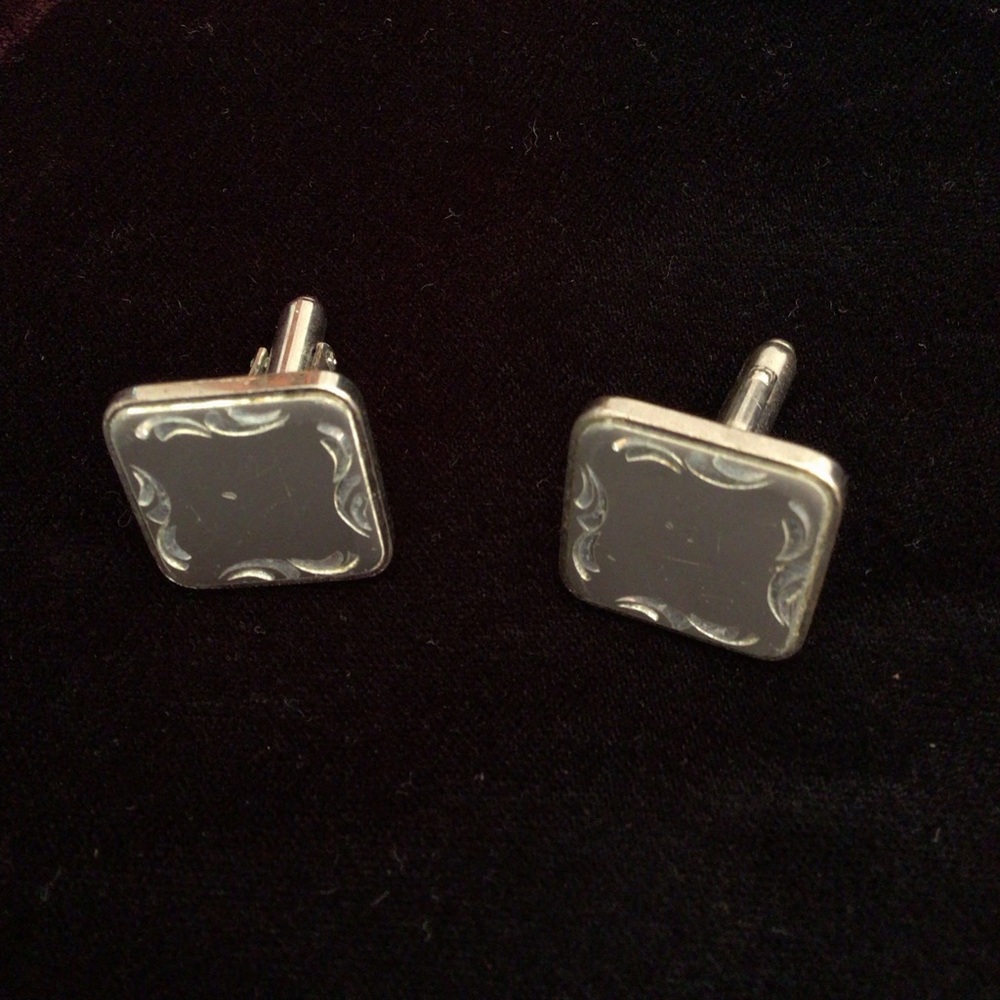 Vintage Silver-toned Cufflinks - Picture 4 of 5